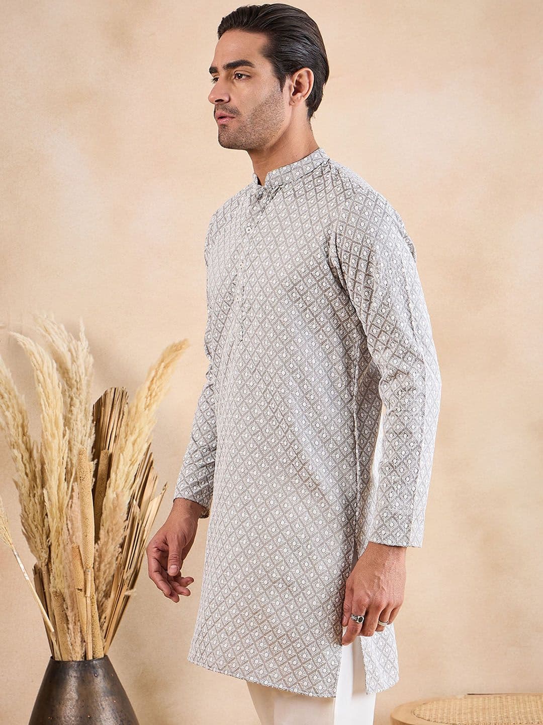 Anouk Ethnic Motifs Mandarin Collar Long Sleeves Straight Kurta - view 1