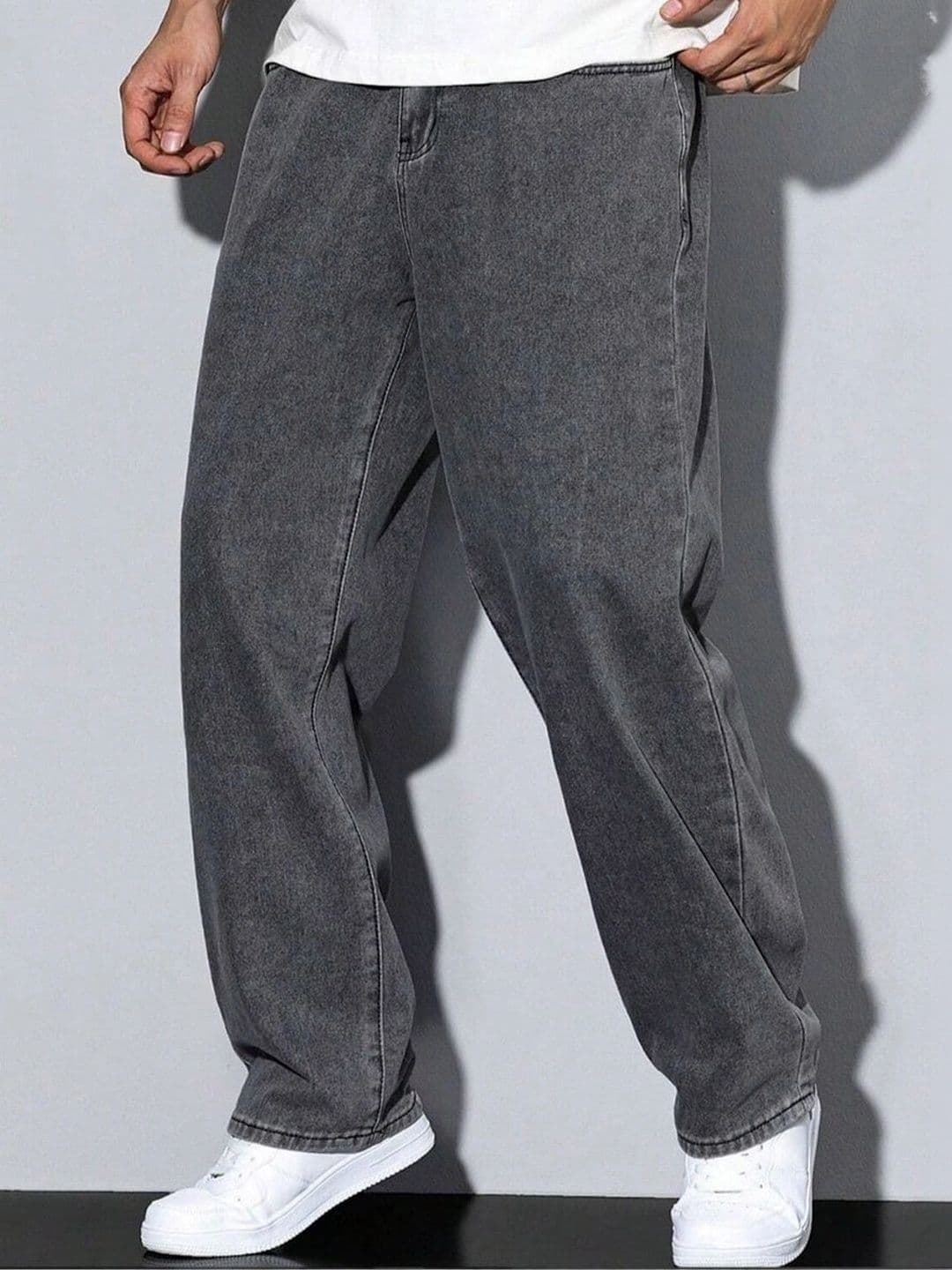 VORNIX DENIM Men Relaxed Fit Mid-Rise Stretchable Jeans - view 1
