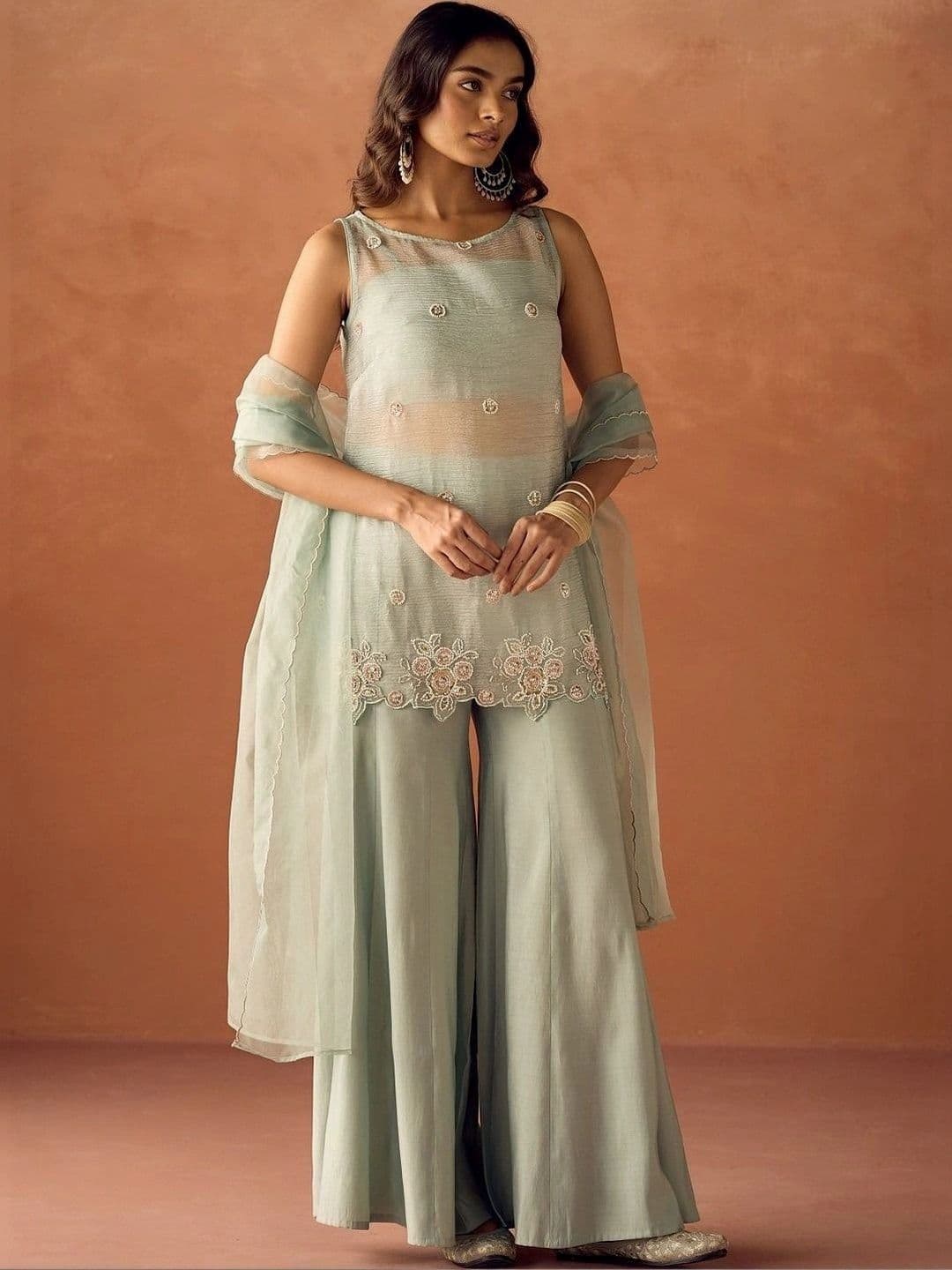 KOTRONS Women Floral Embroidered Regular Thread Work Kurta with Palazzos & With Dupatta - view 1