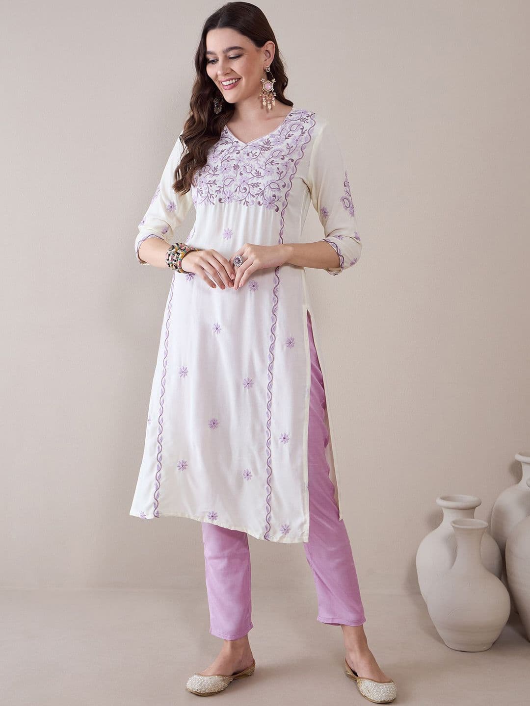 Anouk Floral Embroidered Thread Work Regular Straight Kurta - view 1