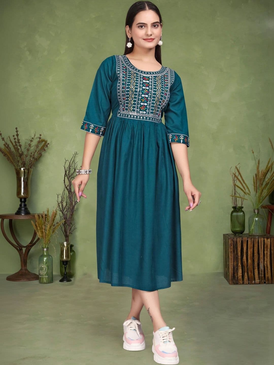 Kalavritta Ethnic Motifs Embroidered A-Line Midi Dress - view 1