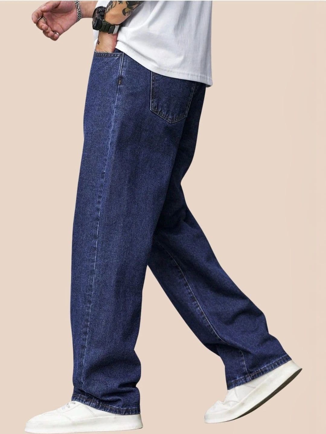 LEVORCE Men Relaxed Fit Mid-Rise Stretchable Jeans - view 1