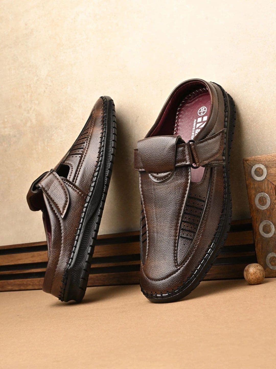 HERE&NOW Men Shoe-Style Sandals - view 1