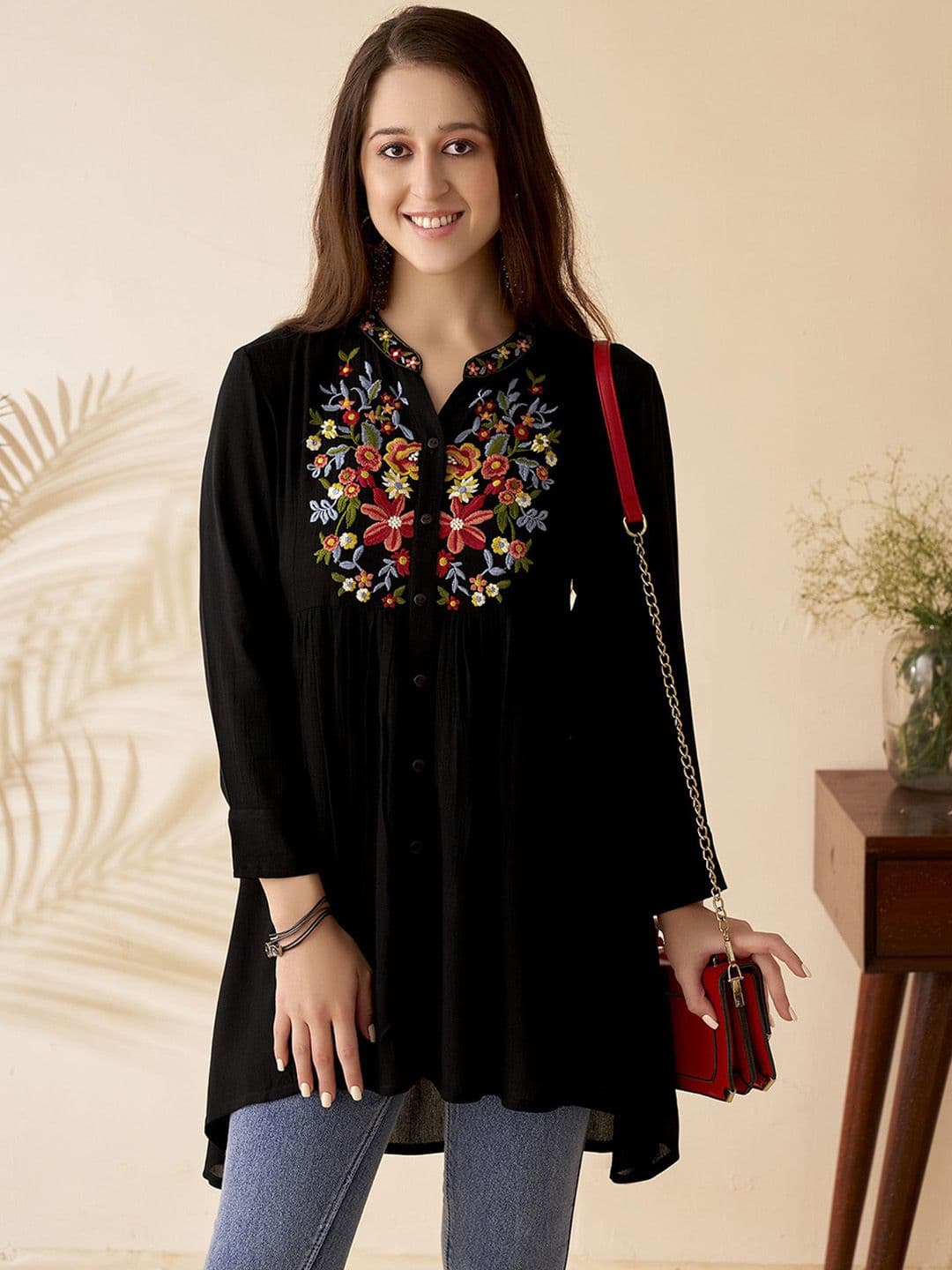 Anouk Floral Embroidered Mandarin Collar Thread Work Short Kurti - view 1