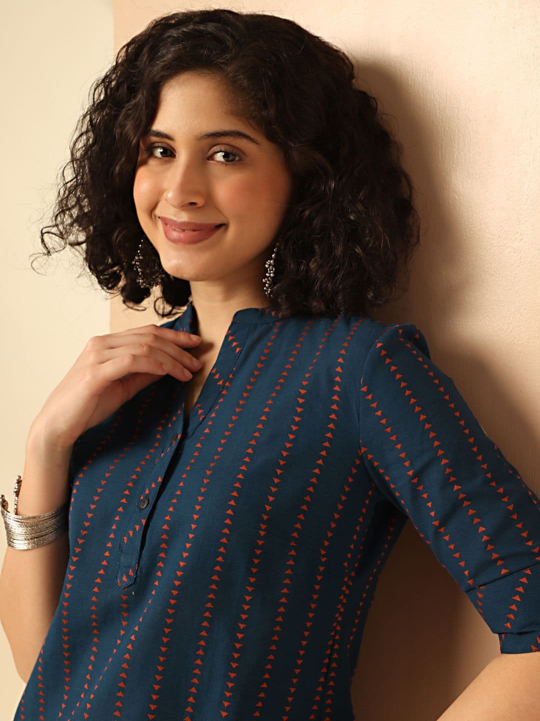 Anouk Geometric Printed Mandarin Collar Cotton Straight Kurta - view 1