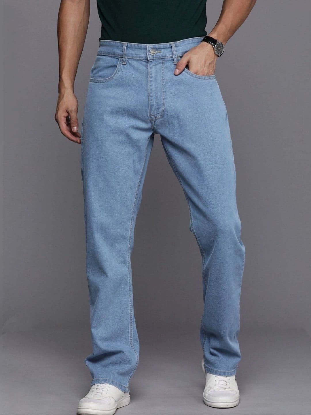 LEVORCE Men Relaxed Fit Mid-Rise Stretchable Jeans - view 1