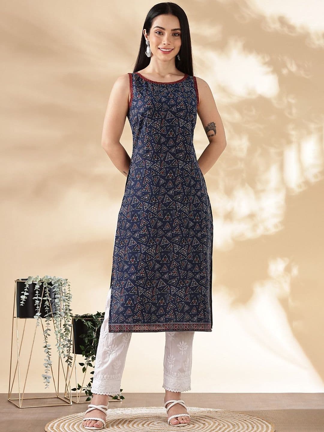 Anouk Navy Blue Geometric Printed Boat Neck Straight Kurta - view 1