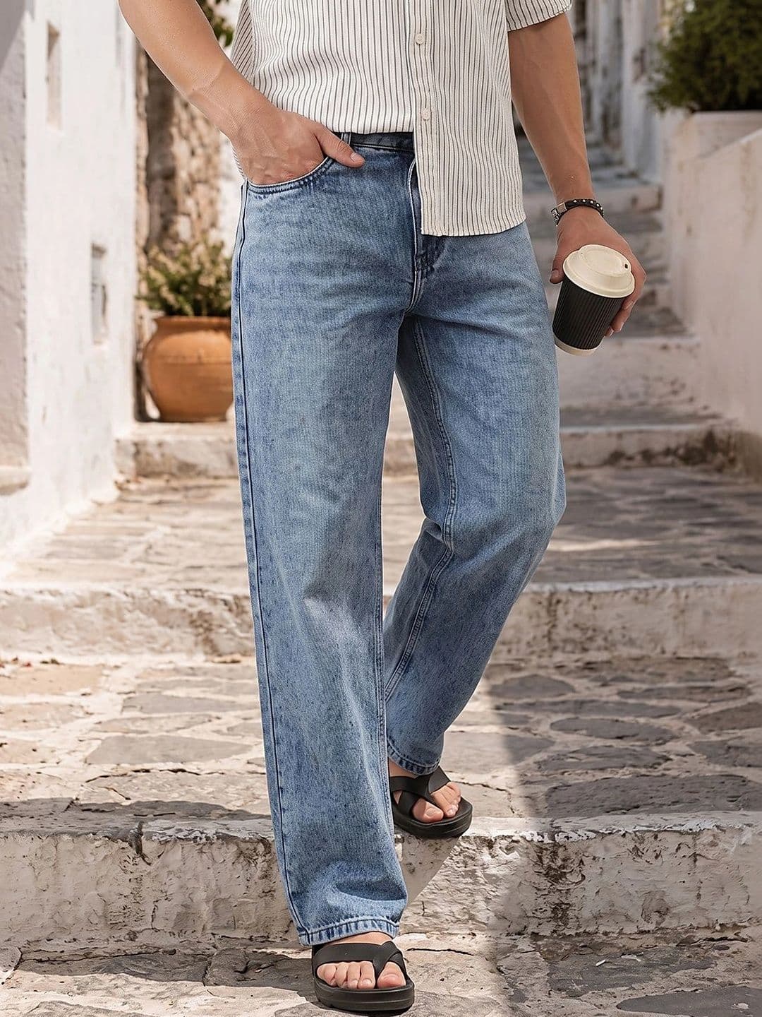 Thomas Scott Men Smart Baggy Fit Mid-Rise Light Fade Clean Look Jeans - view 1