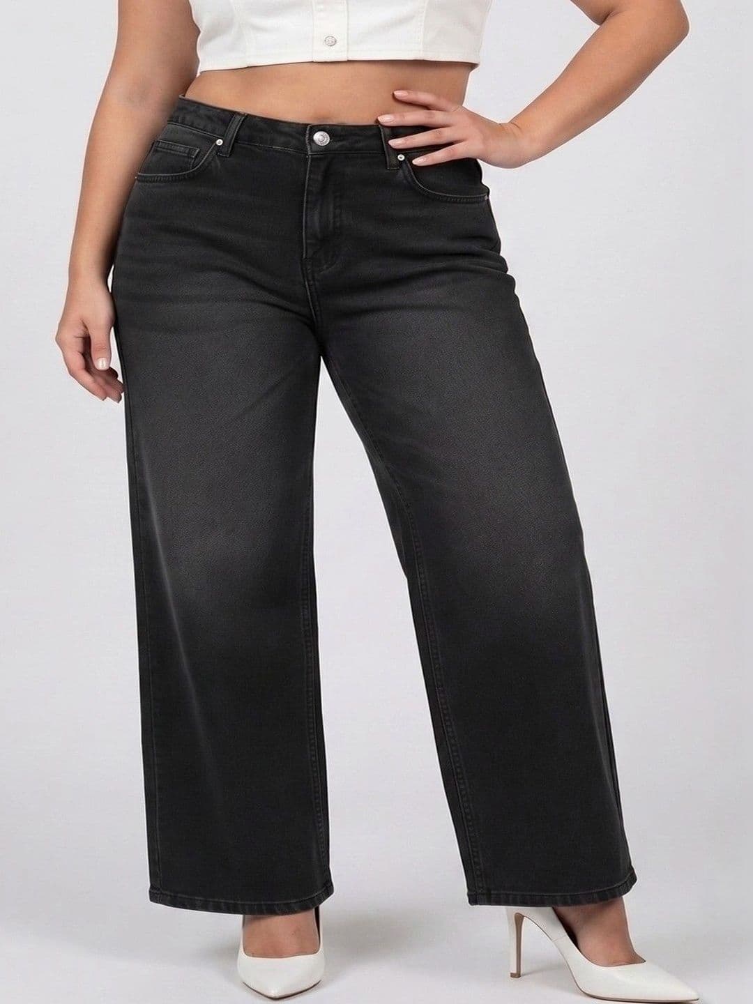 GUTI Women Plus Size Wide Leg High-Rise Light Fade Stretchable Jeans - view 1