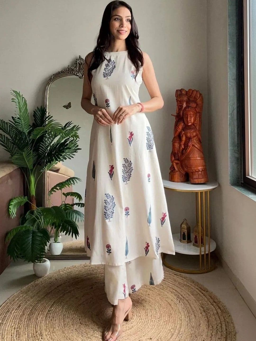 Keitra Women Floral Printed Regular Pure Cotton Kurta with Palazzos - view 1