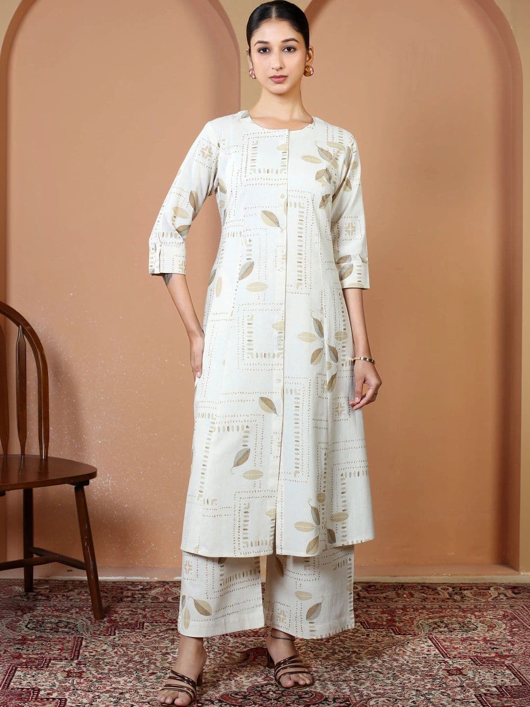 COTTON CULTURE Women Ethnic Motifs Printed Regular Pure Cotton Kurta with Palazzos - view 1