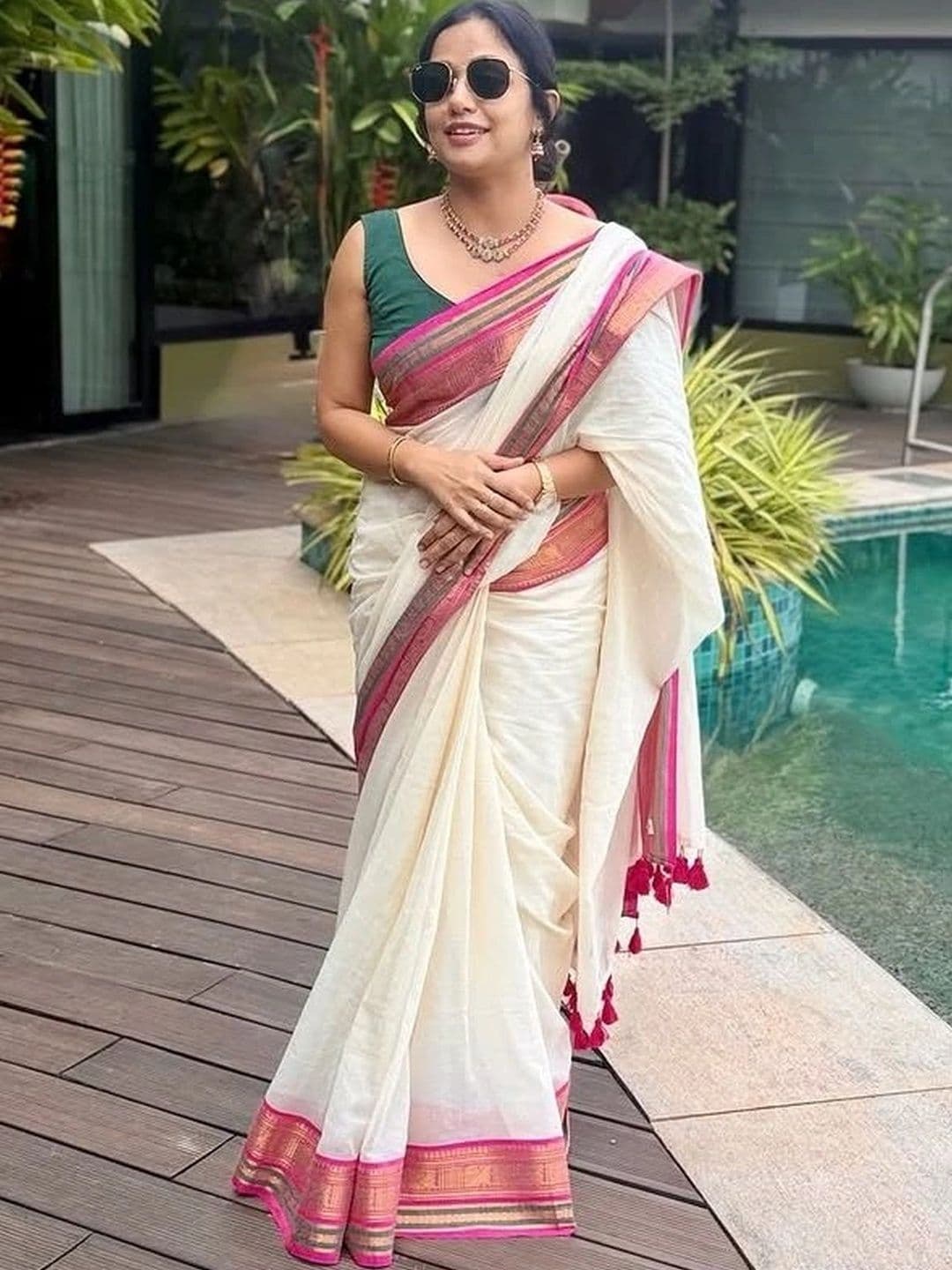 SUSHRITA BOUTIQUE Pure Cotton Handloom Khadi Saree - view 1