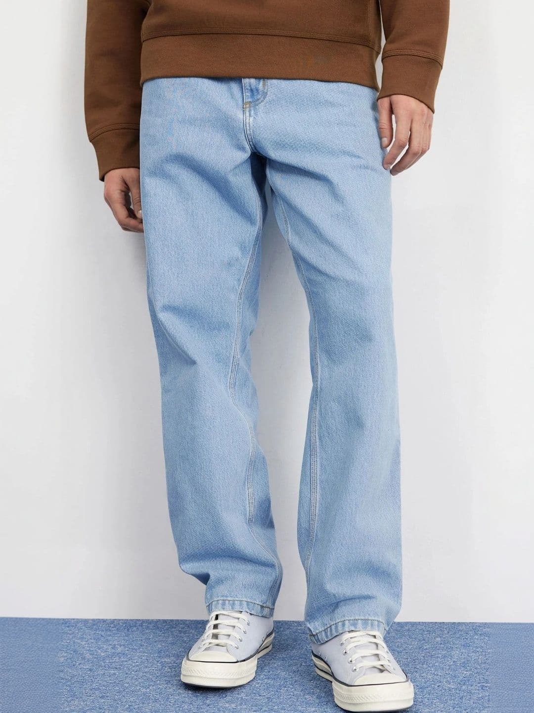LEVORCE Men Relaxed Fit Mid-Rise Stretchable Jeans - view 1