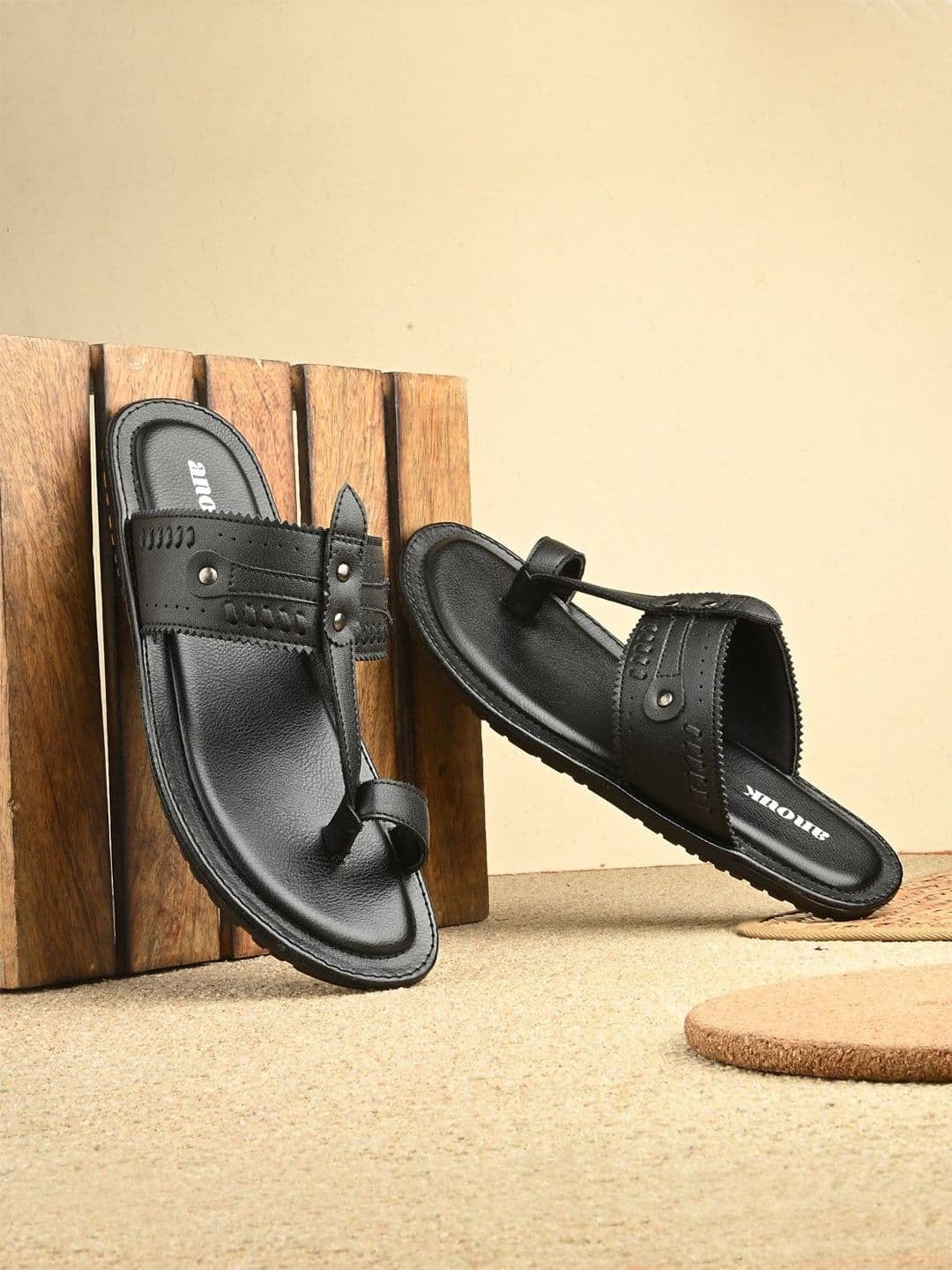 Anouk Killer Men Textured Leather One Toe Flats - view 1