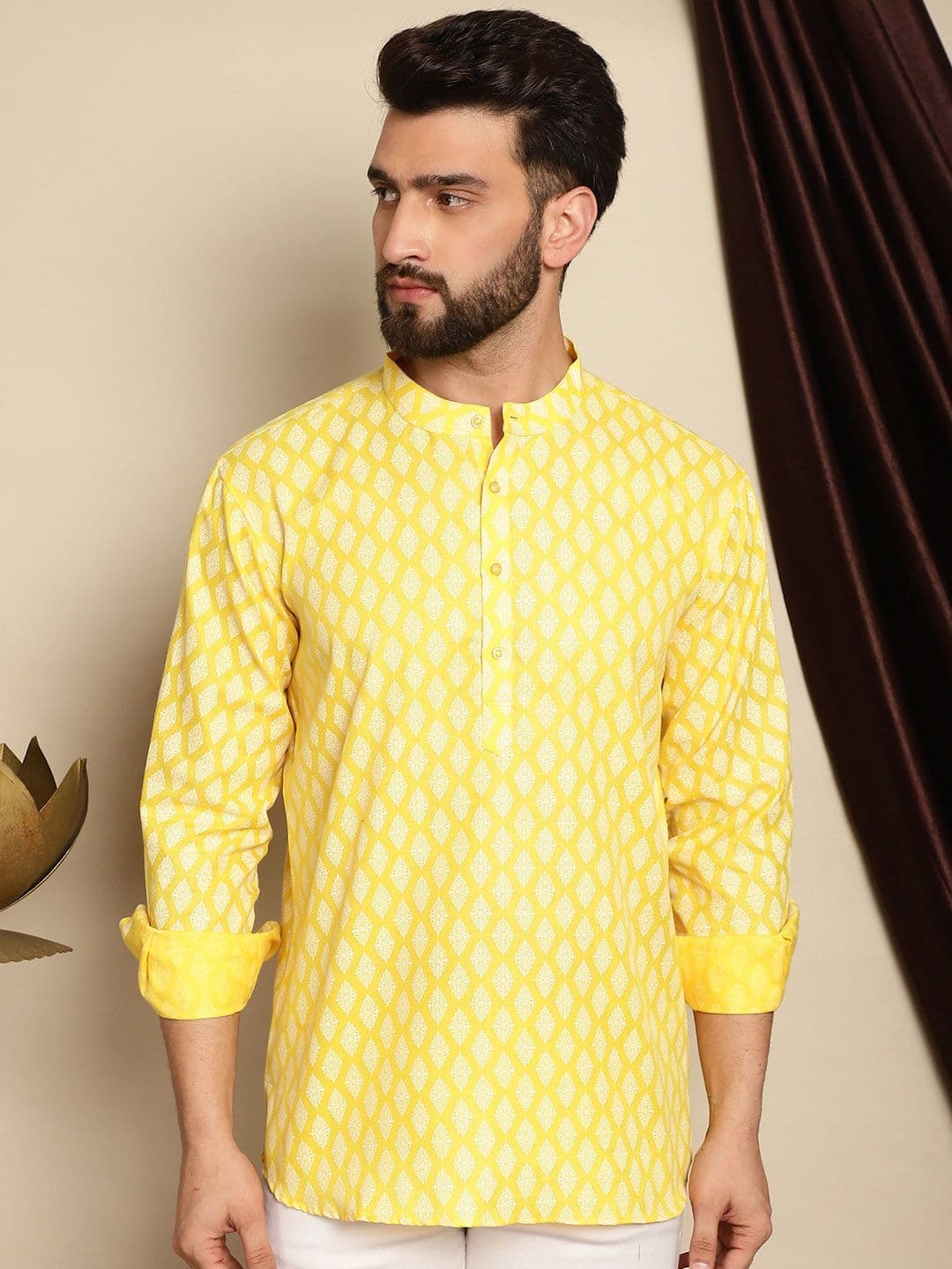 Anouk Yellow Floral Printed Cotton Linen Straight Short Kurta - view 1