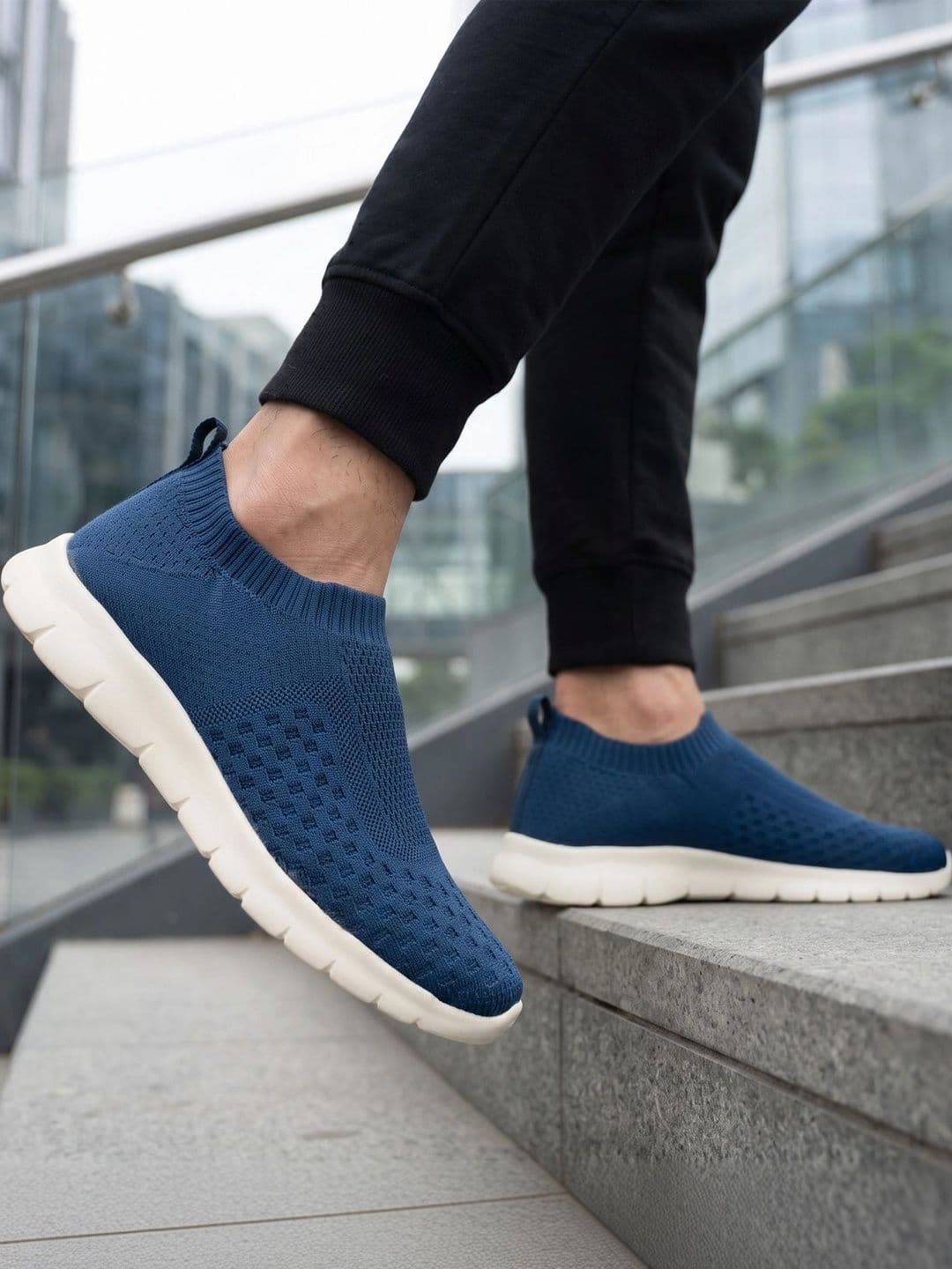 Knight Ace Men Textile Walking Shoes - view 1