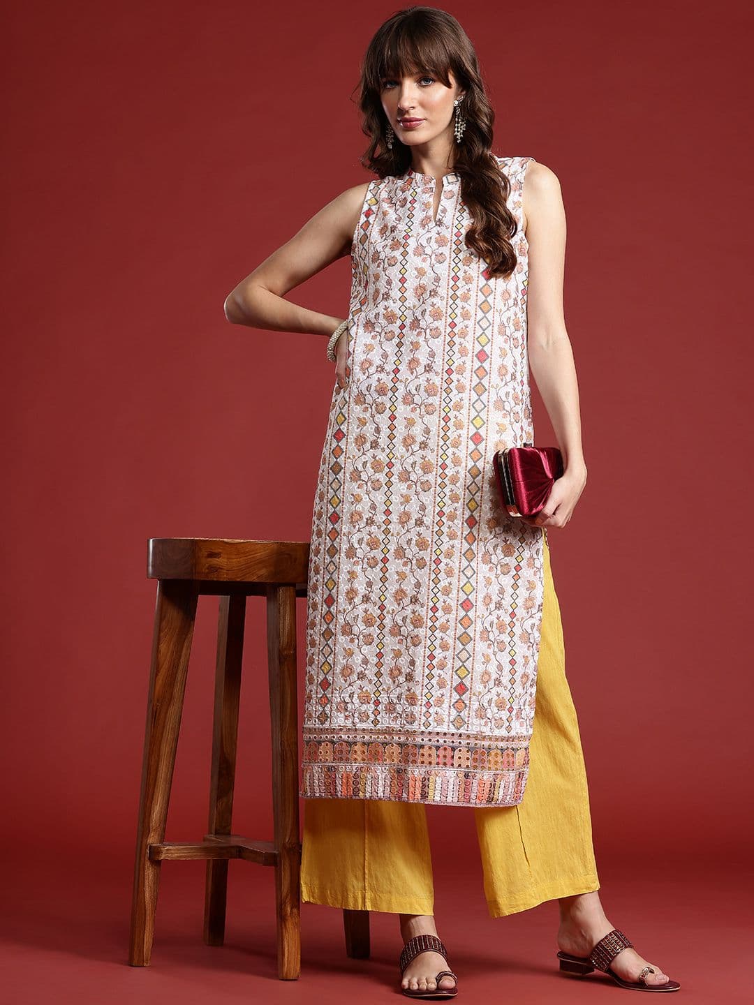 Anouk Geometric Embroidered Sequinned Kurta - view 1