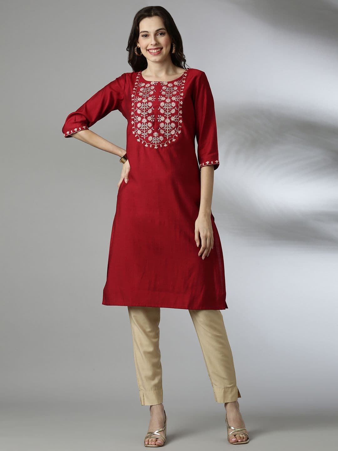 Anouk Women Floral Embroidered Straight Kurta - view 1