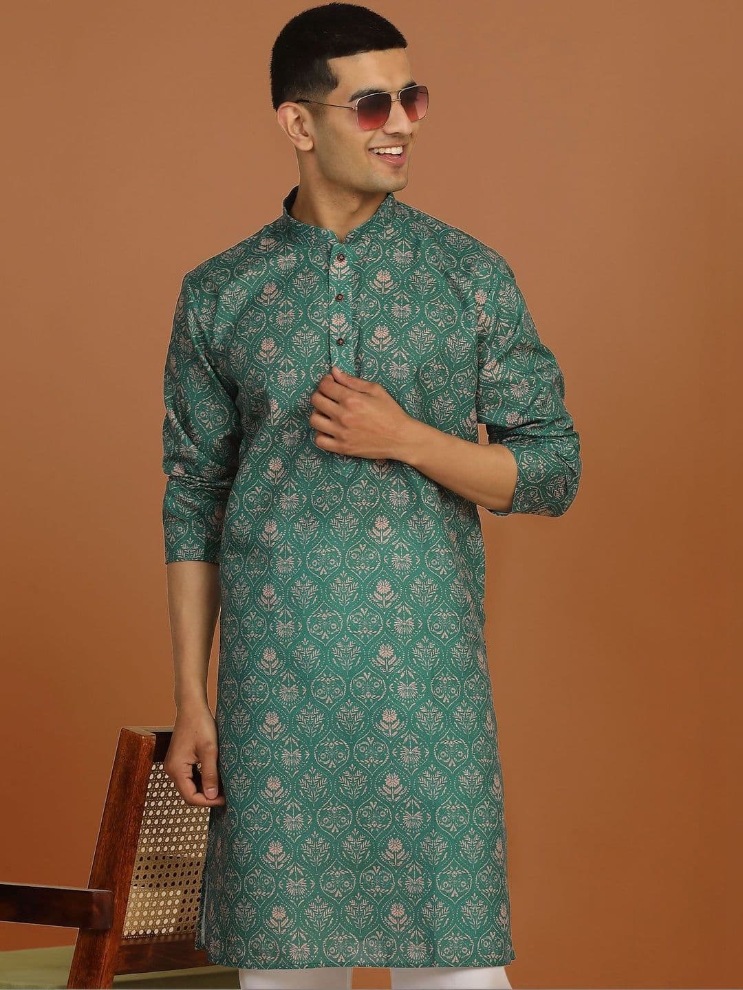 Anouk Mirage Floral Printed Green Knee Length Kurta - view 1