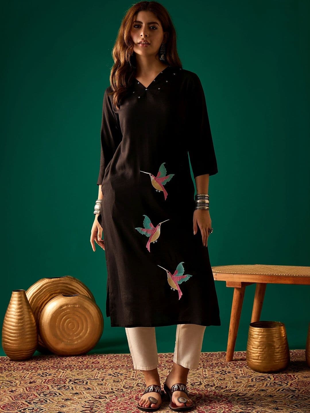 Anouk Women Embroidered Thread Work Kurta - view 1