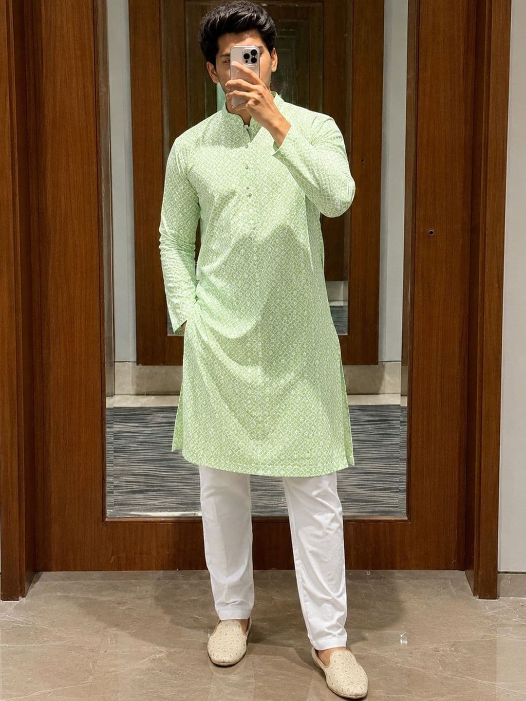 Anouk Men Geometric Embroidery Knee Length Straight Kurta - view 1