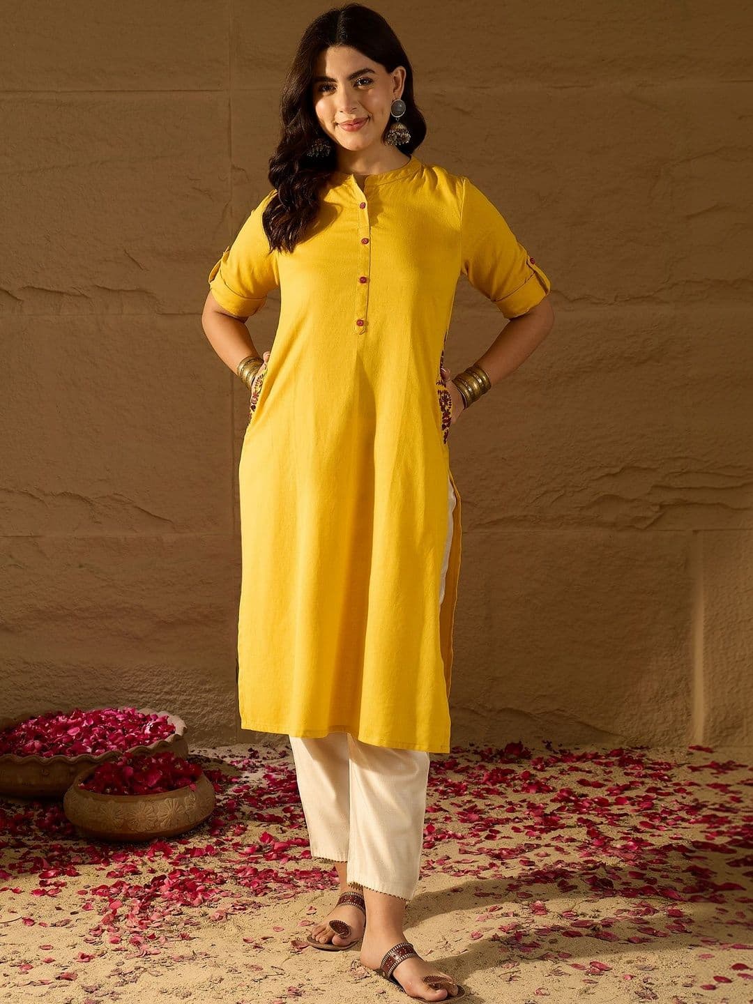 Anouk Women Ethnic Motifs Embroidered Thread Work Kurta - view 1