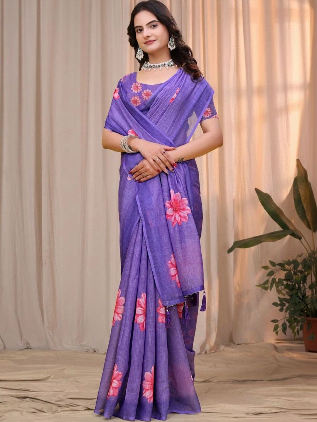 JNK COLLECTION Ethnic Motifs Woven Design Saree - view 1