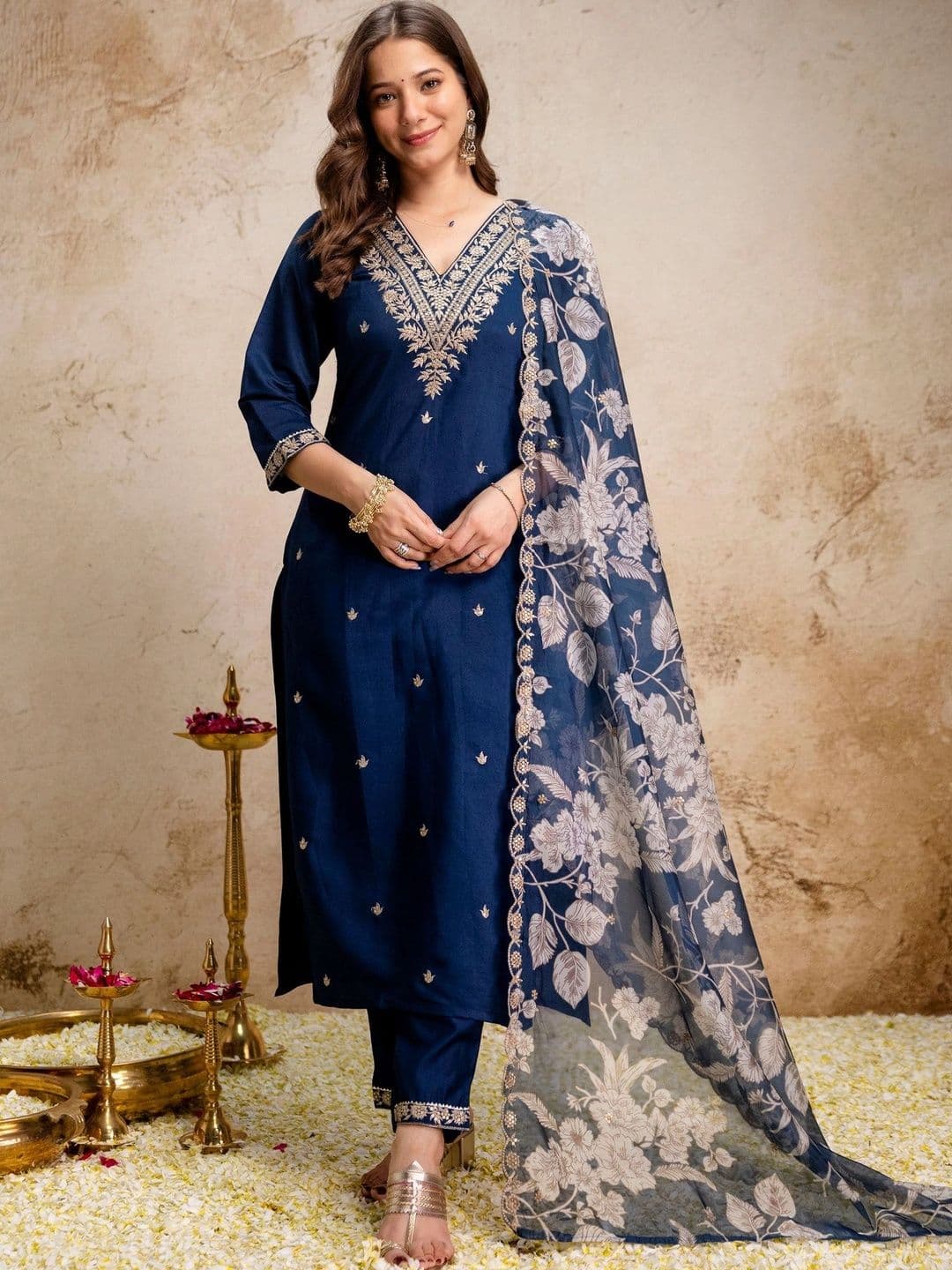 HERE&NOW Women Ethnic Motifs Embroidered Regular Kurta with Trousers & With Dupatta - view 1