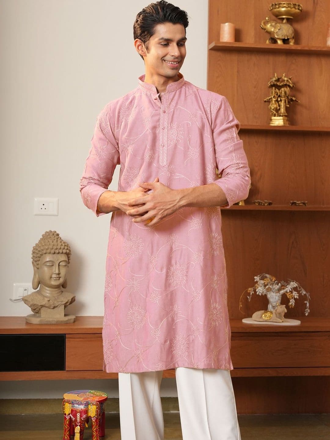 Anouk Men Chain Embroidered Thread Work Kurta - view 1