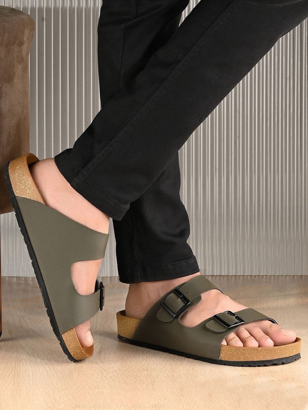 Anouk Men Slip-On - view 1