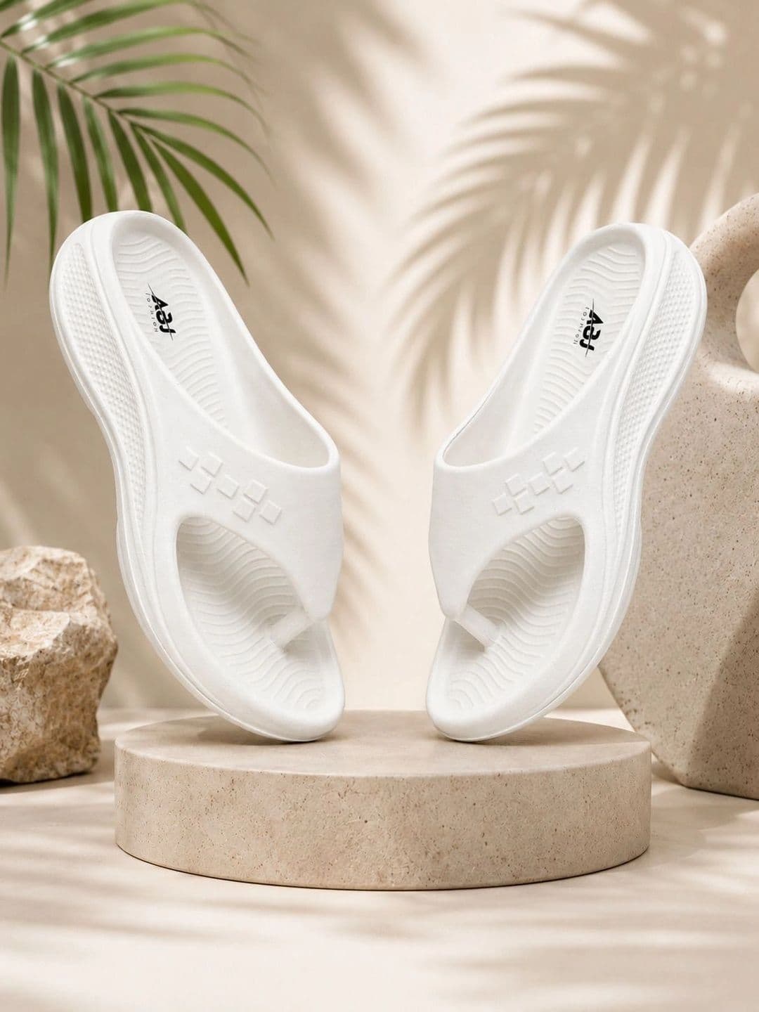 ABJ Fashion Men Thong Flip-Flops - view 1