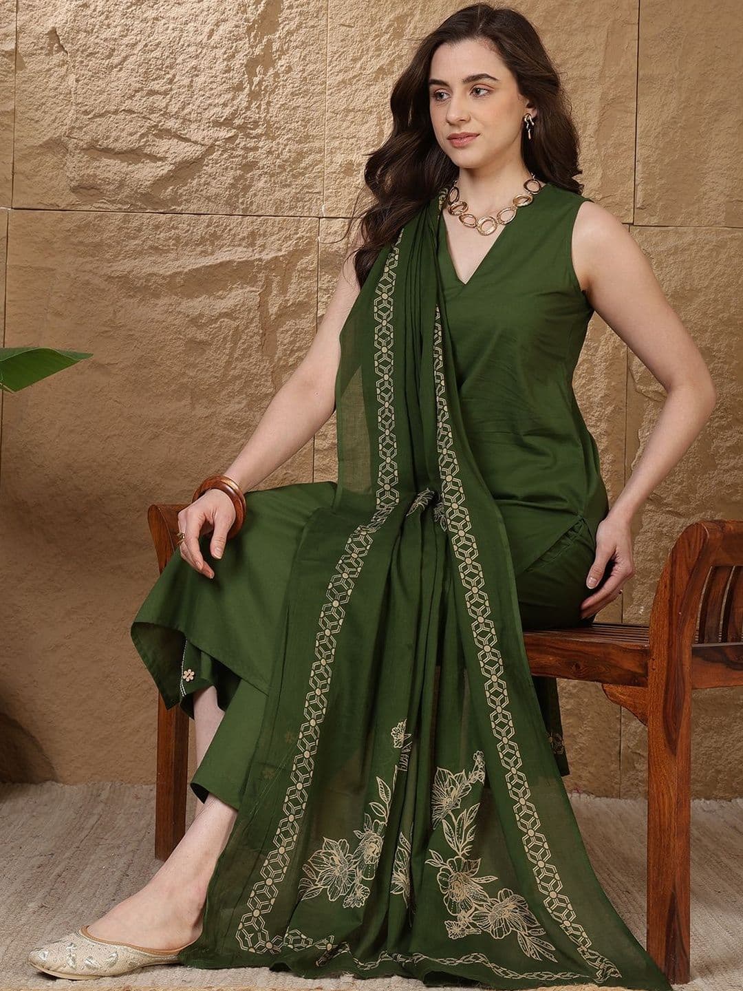 Anouk Women Ethnic Motifs Regular Thread Work Pure Cotton Kurta with Trousers & With Dupatta - view 1