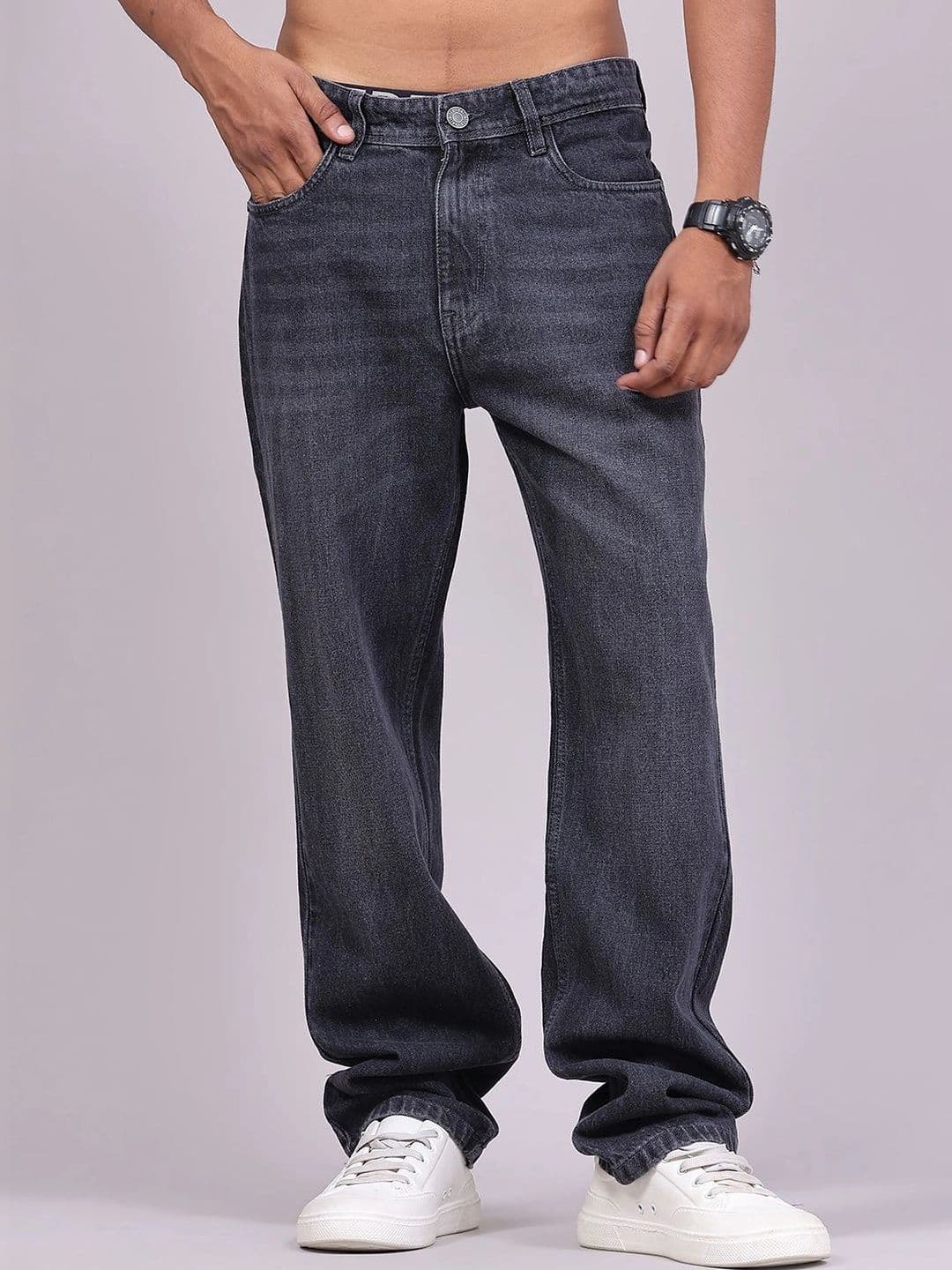 LIMEROAD Men Regular Fit Mid-Rise Clean Look Cotton Jeans - view 1