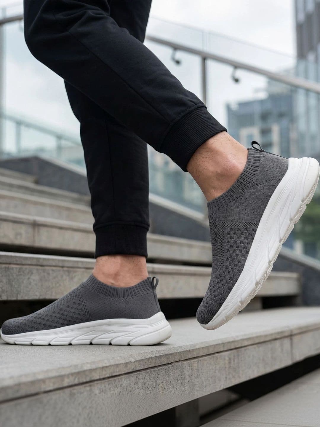 Knight Ace Men Textile Walking Shoes - view 1