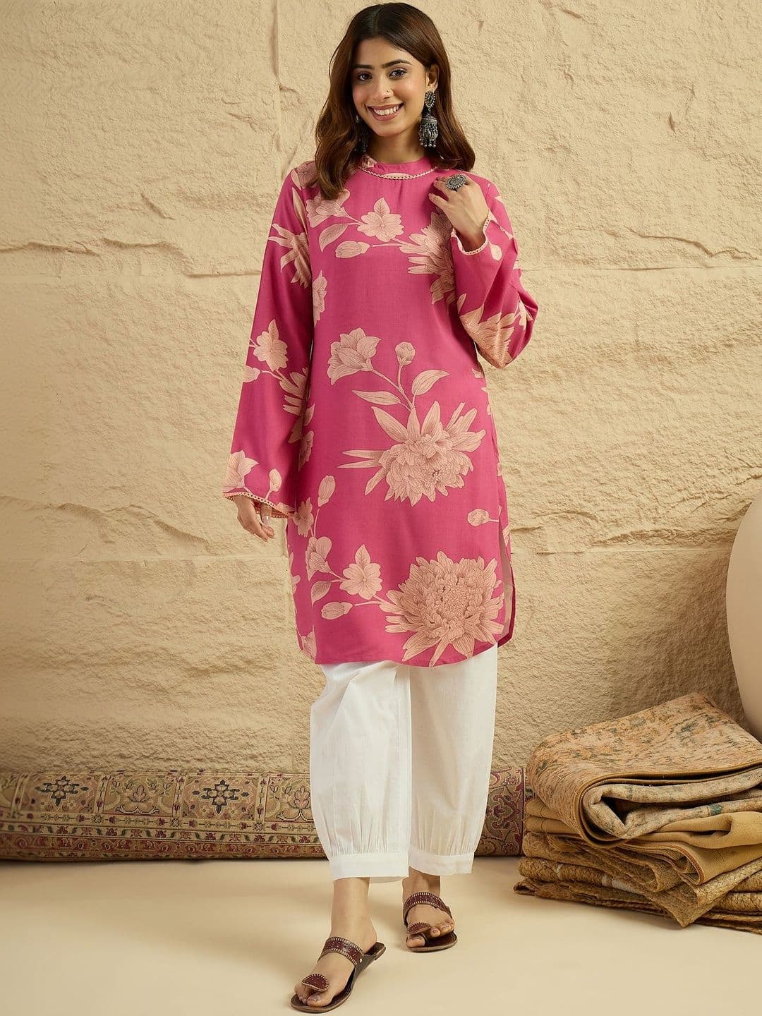Anouk Women Floral Printed Bell Sleeves Kurta - view 1