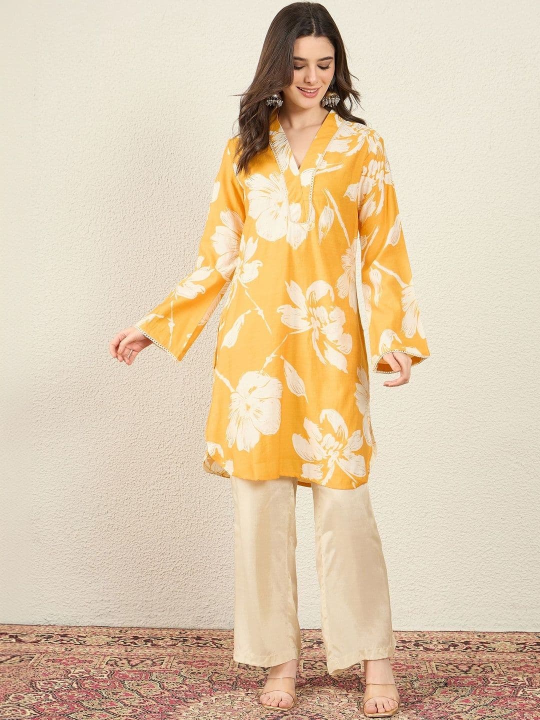 Anouk Women Floral Printed Bell Sleeves Kurta - view 1