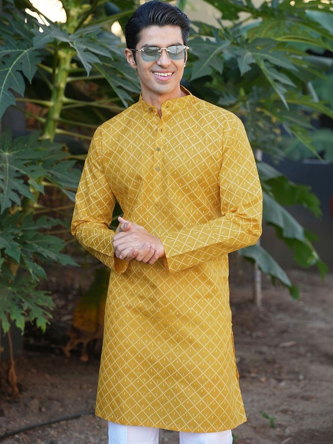 Anouk Printed Mandarin Collar Knee Length Straight Kurta - view 1