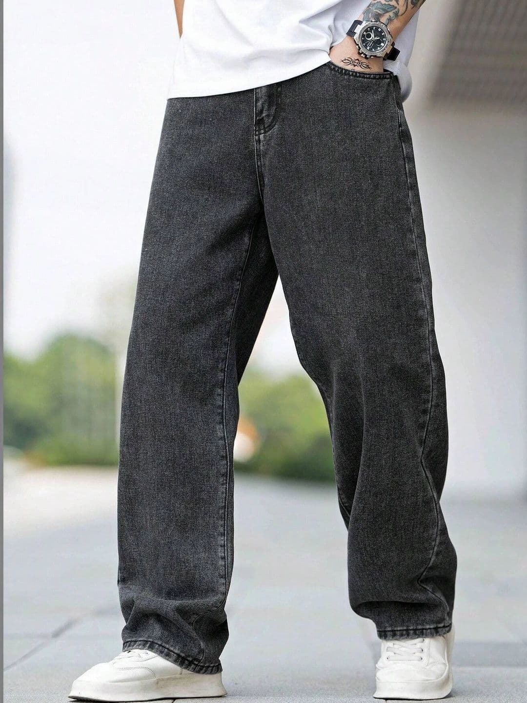 MAAHIT Men Relaxed Fit Mid-Rise Stretchable Jeans - view 1