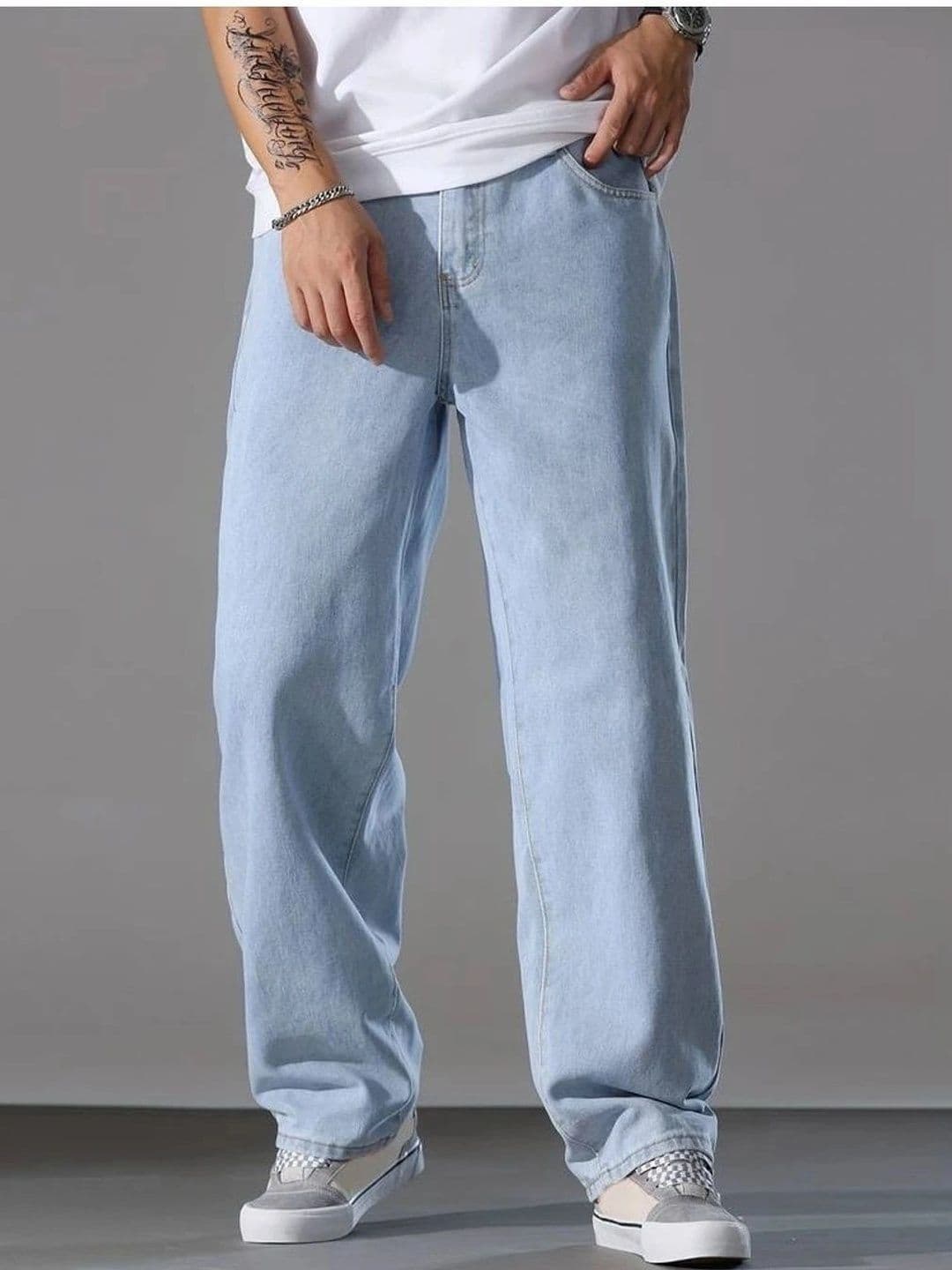 LEVORCE Men Relaxed Fit Mid-Rise Stretchable Jeans - view 1