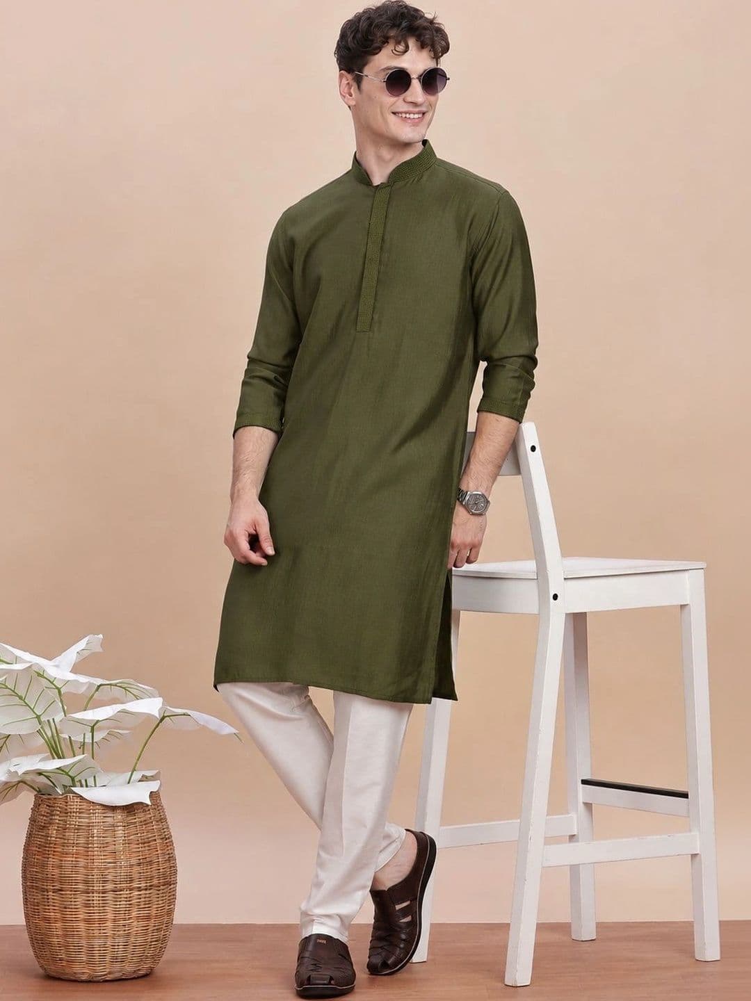 Anouk Men Button Patti Embroidery Straight Kurta - view 1
