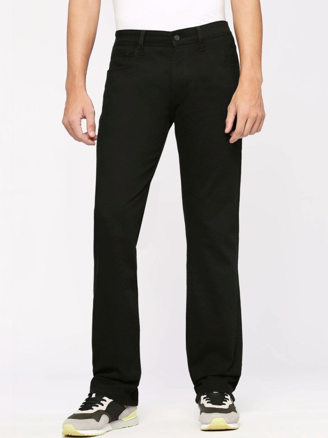 MAAHIT Men Relaxed Fit Mid-Rise Clean Look Stretchable Denim Jeans - view 1