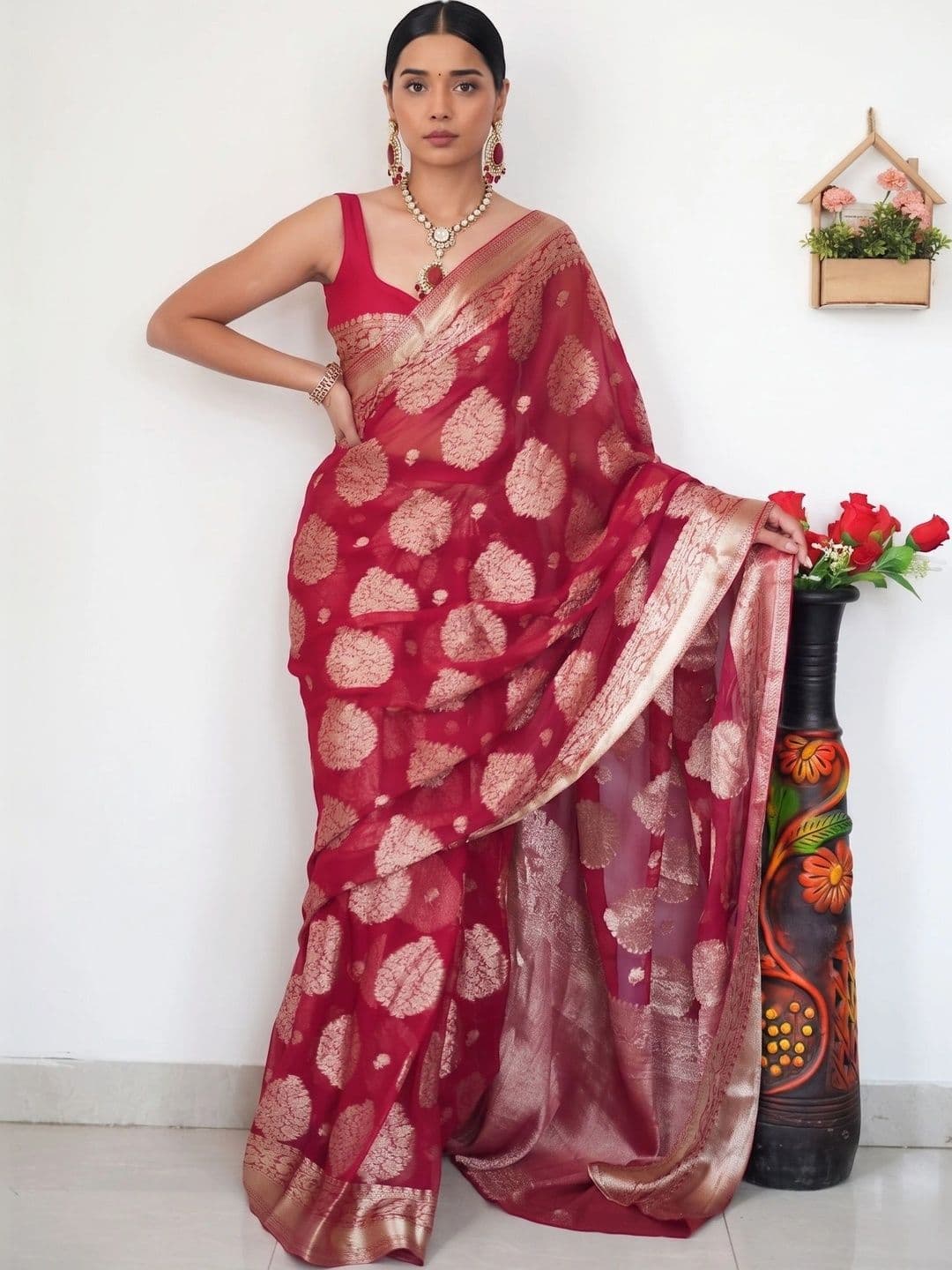 7Eleven Fashion Woven Design Zari Art Silk Banarasi Saree With Blouse - view 1