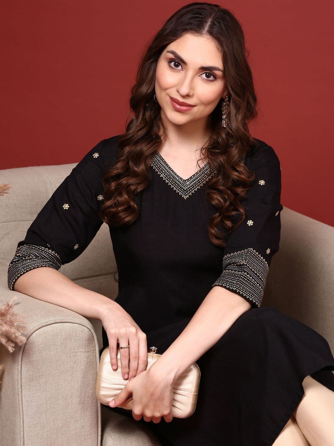 Anouk Women Embroidered Thread Work Kurta - view 1