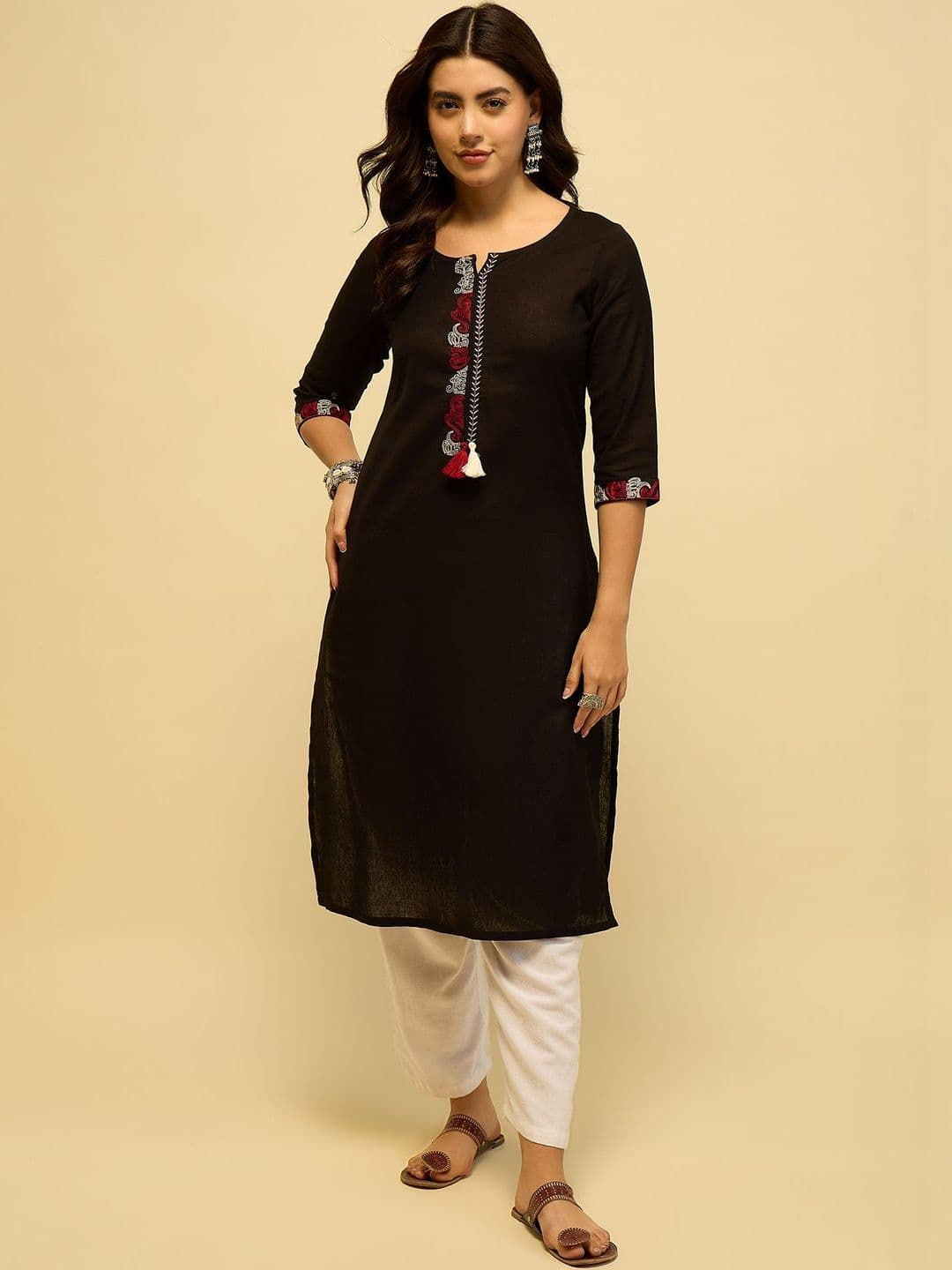 Anouk Women Embroidered Thread Work Kurta - view 1