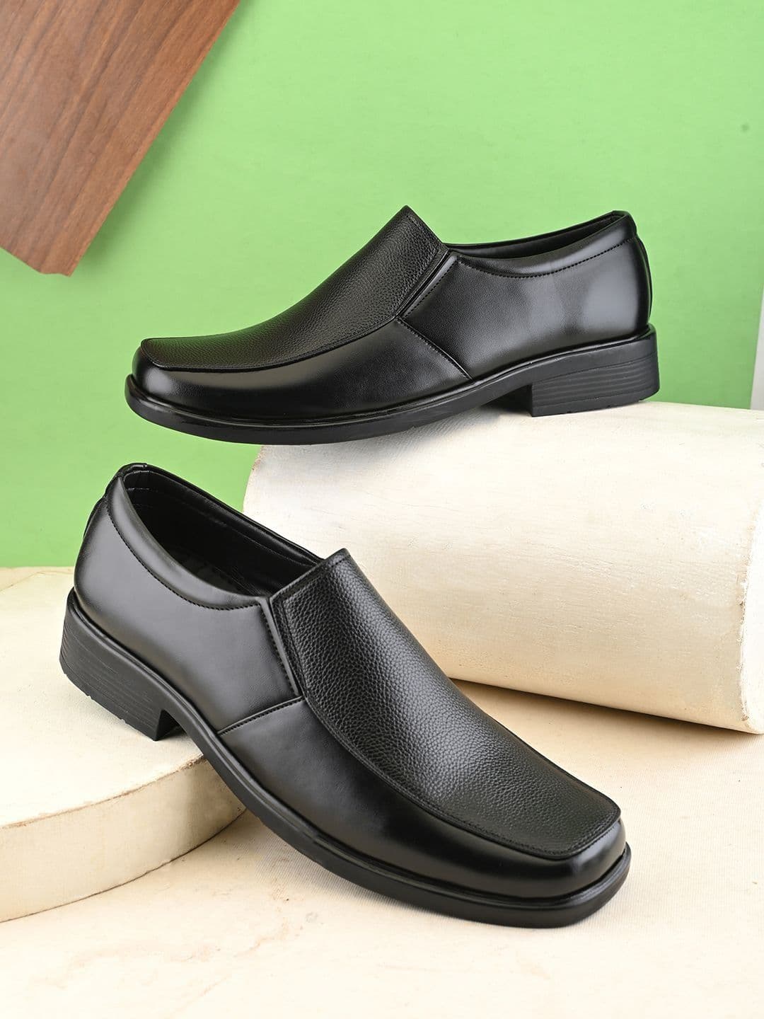 Anouk Men Round Toe Slip-On Slip-On Shoes Formal Shoes - view 1