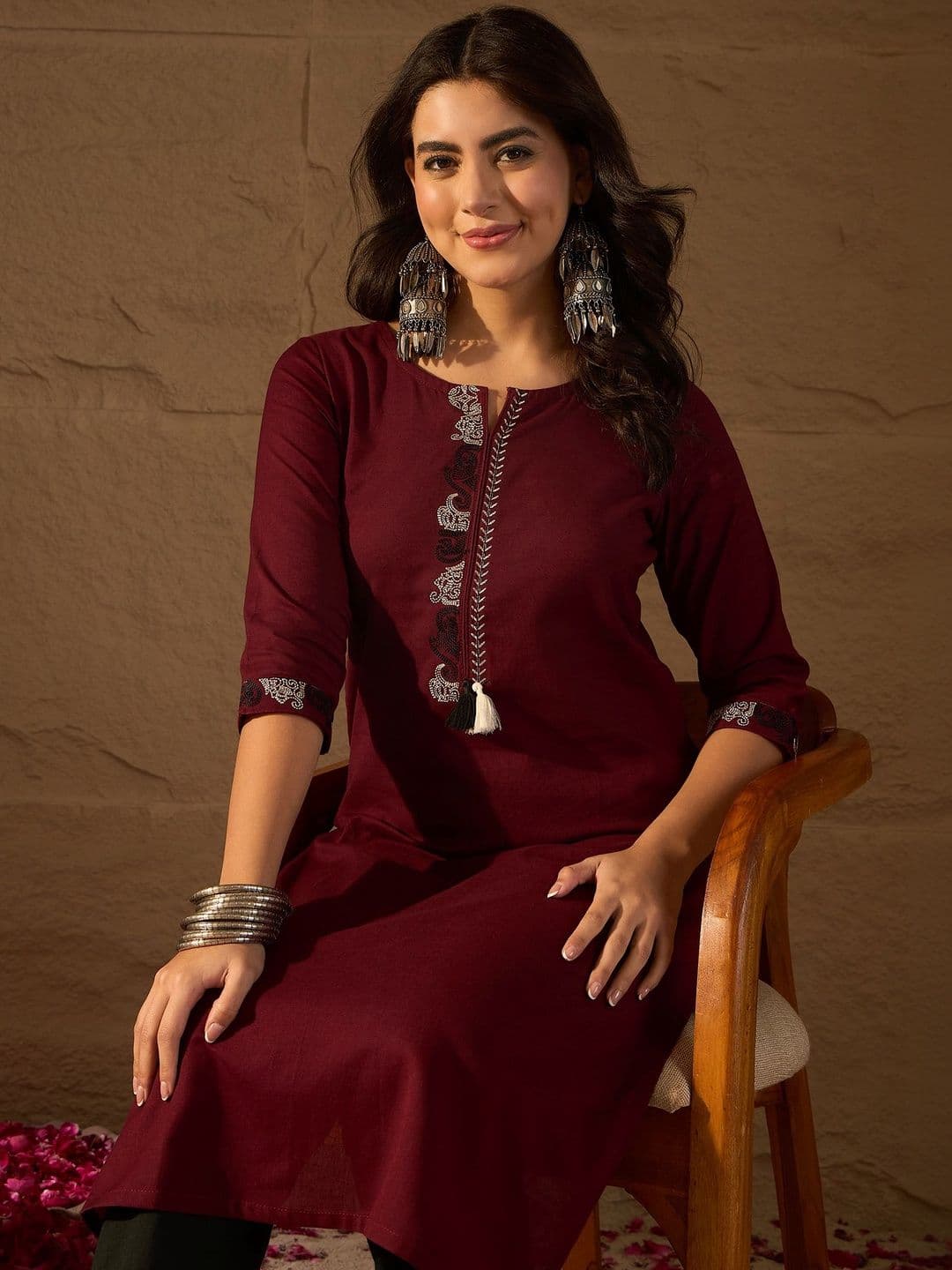 Anouk Women Ethnic Motifs Embroidered Thread Work Kurta - view 1