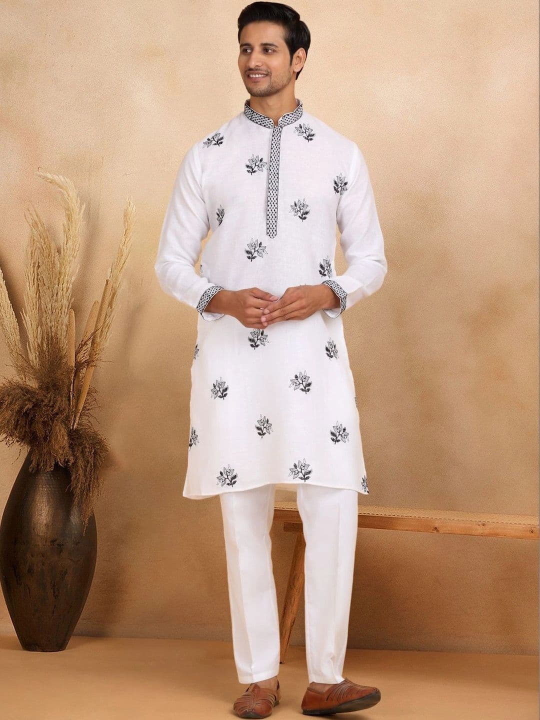 KRAFT INDIA Men Ethnic Motifs Embroidered Thread Work Kurta - view 1