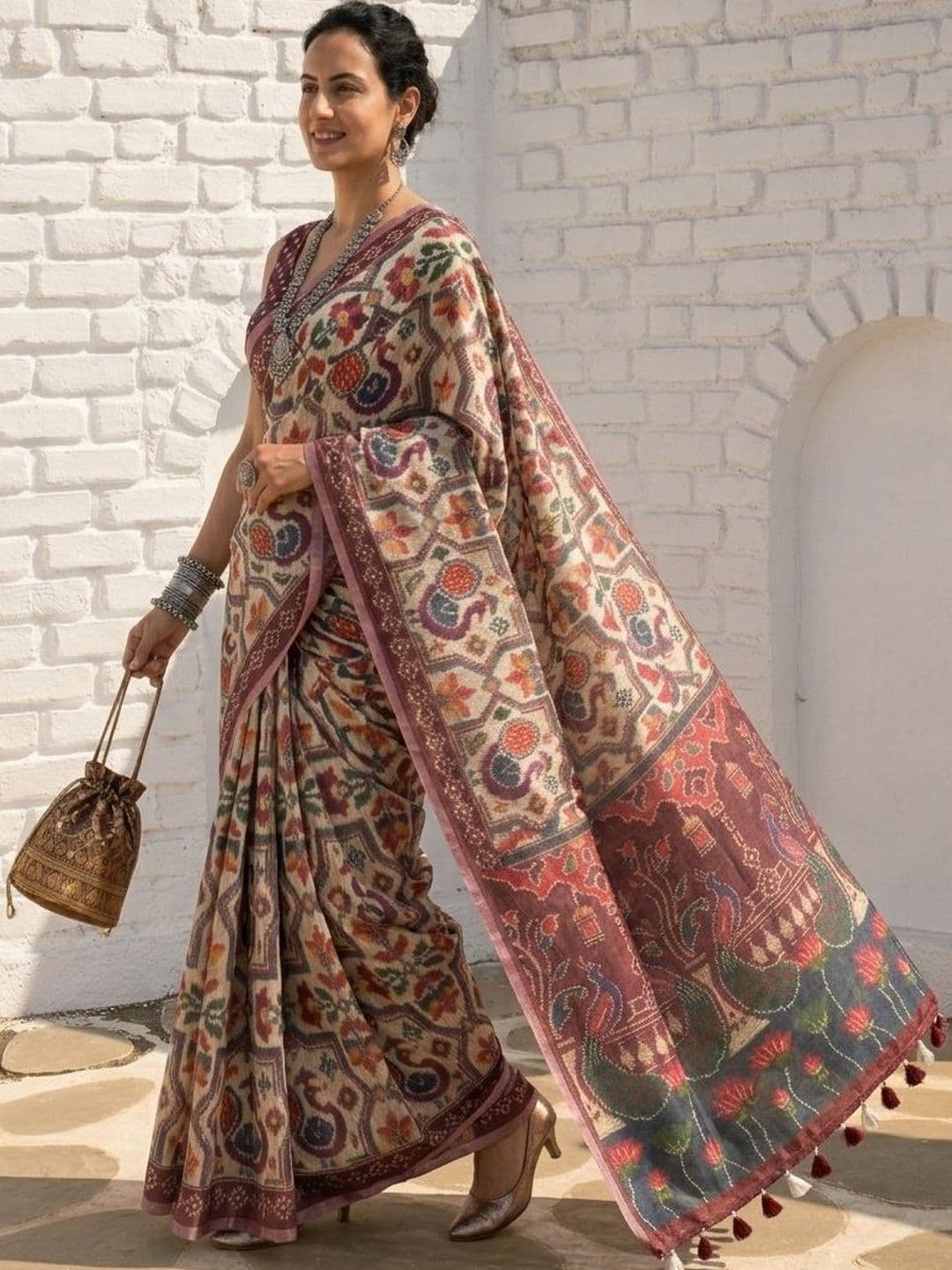 Anouk Ethnic Motifs Linen Blend Handloom Block Print Saree - view 1