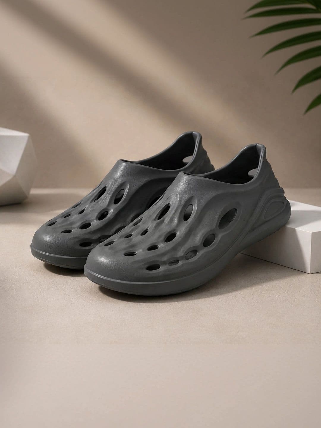 Roadster Men Clogs Sandals - view 1