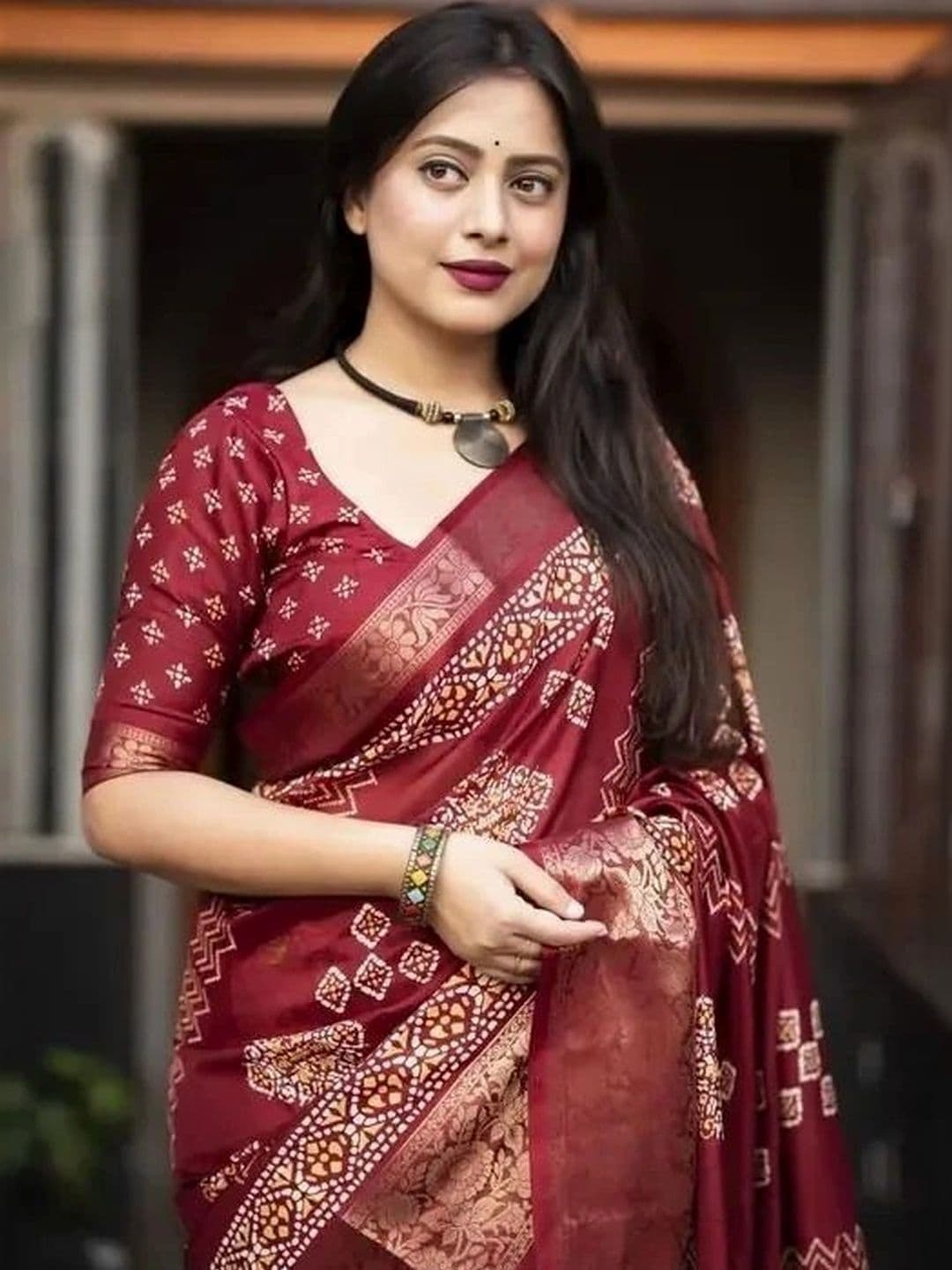 SSHAGUN LIFESTYLE Batik Zari Silk Cotton Heavy Work Saree - view 1